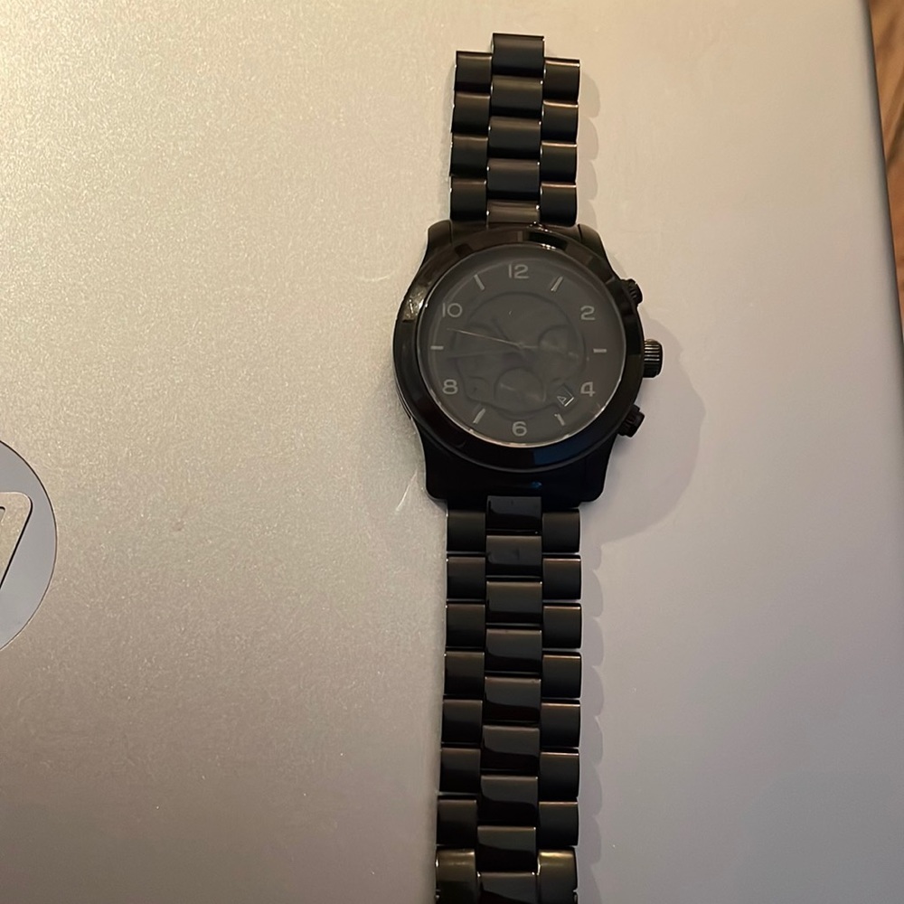Michael kors watch needs battery